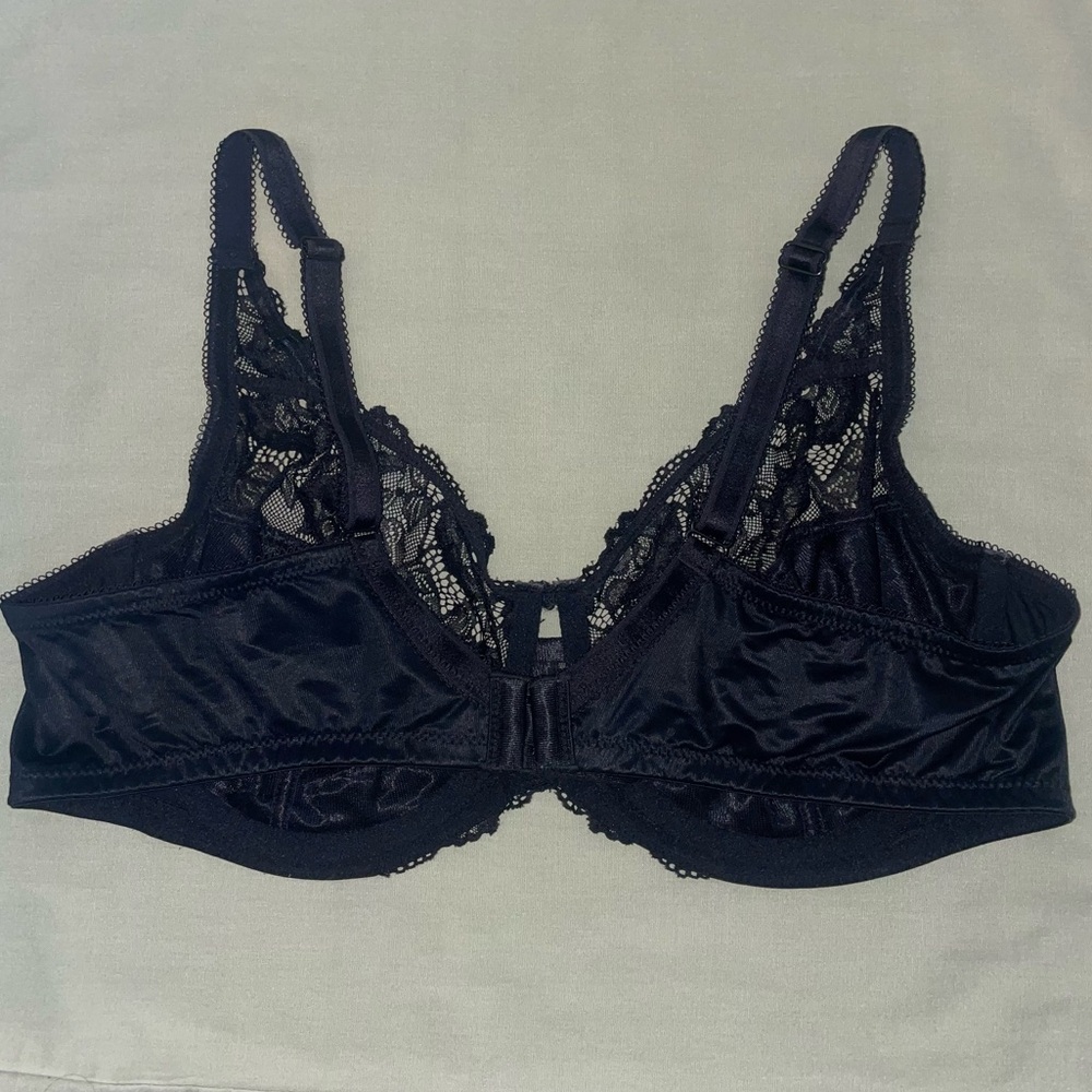 ⭐️3/$15 40C Sexy Lace Floral Full Coverage Unlined
Underwire Bra - Picture 12 of 13